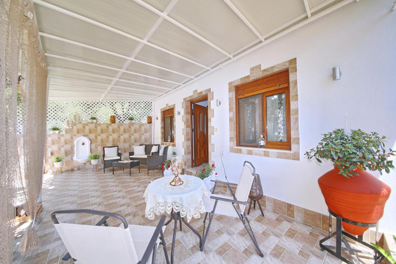 Vasia'S Small Villa Skopelos Town Ngoại thất bức ảnh