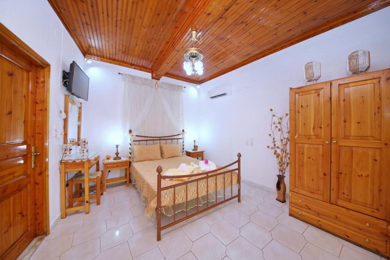 Vasia'S Small Villa Skopelos Town Ngoại thất bức ảnh