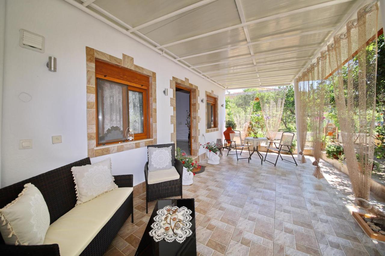 Vasia'S Small Villa Skopelos Town Ngoại thất bức ảnh