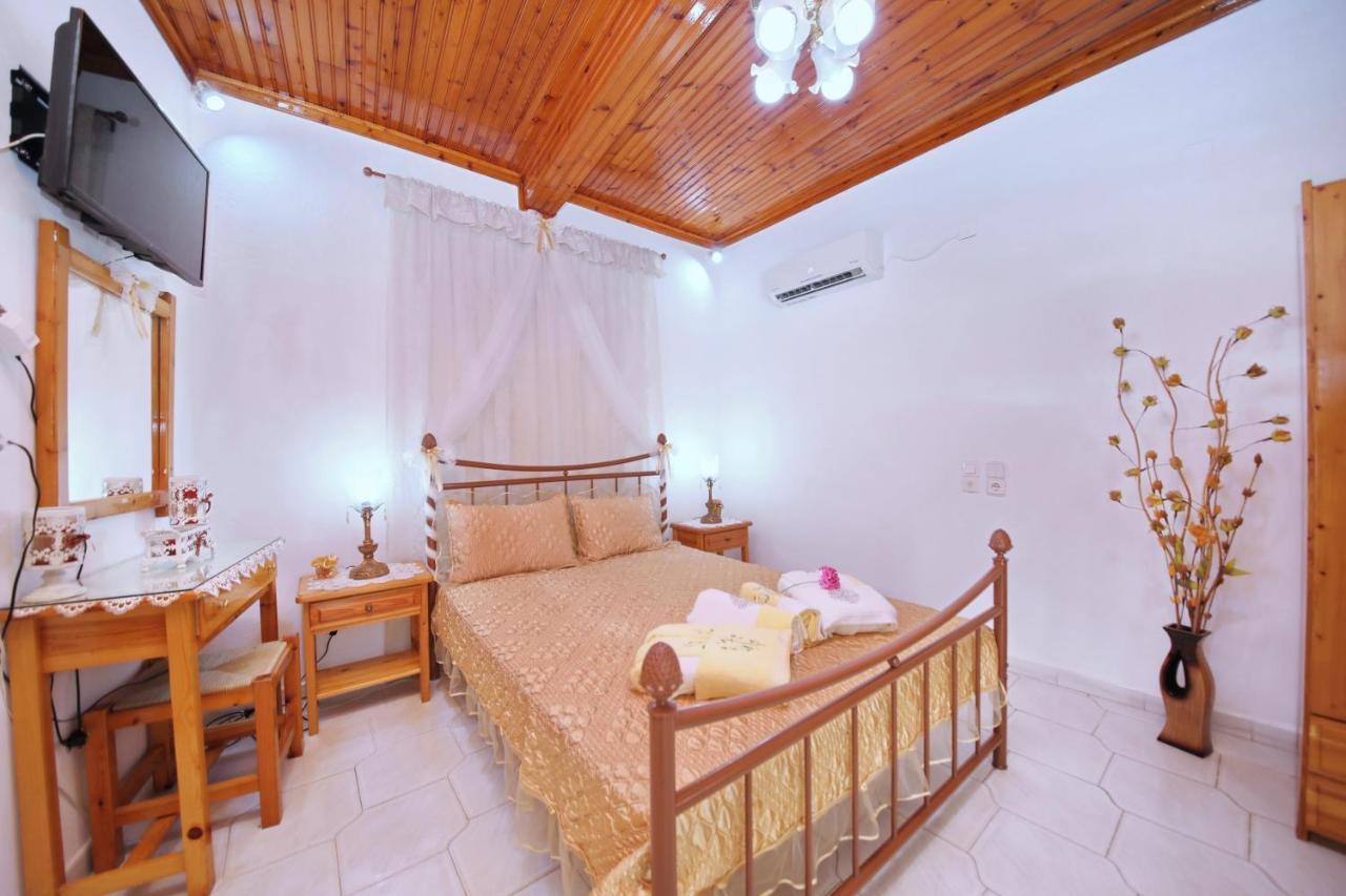 Vasia'S Small Villa Skopelos Town Ngoại thất bức ảnh