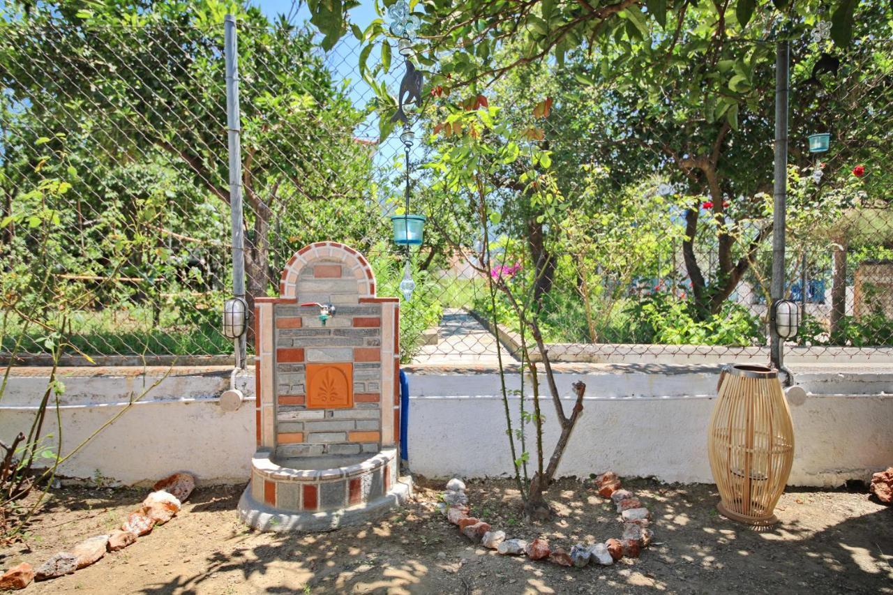 Vasia'S Small Villa Skopelos Town Ngoại thất bức ảnh